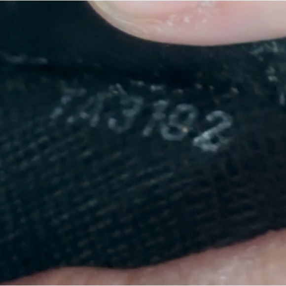 Louis Vuitton Damier Graphite Brazza Wallet - Picture 6 of 6